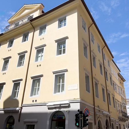 Cavana 10 Tirabora Short Rent Trieste Exterior photo